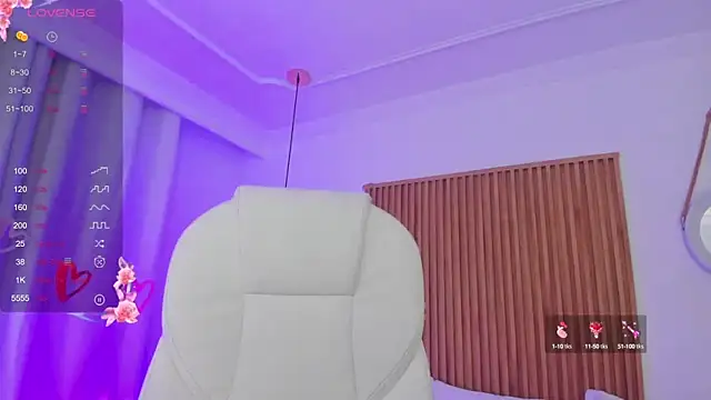 Snapshot of sophiecherry_ chatting on February 21, 2025, 5:13 am sophiecherry online show from February 21, 2025, 5:13 am