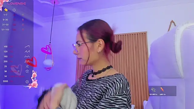 Snapshot of sophiecherry_ chatting on March 1, 2025, 4:58 am sophiecherry online show from March 1, 2025, 4:58 am