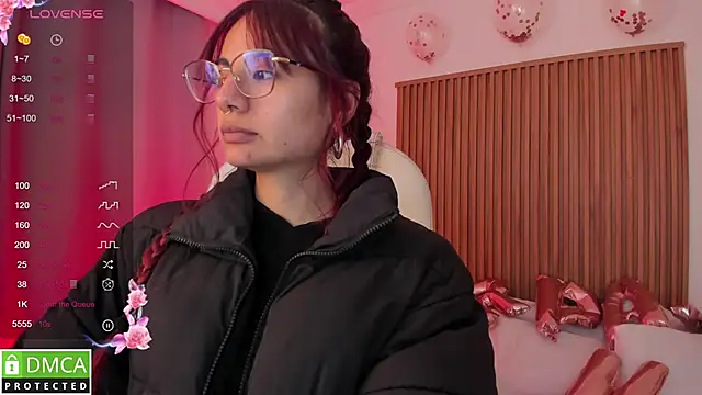 Snapshot of sophiecherry_ chatting on October 8, 2025, 6:22 am sophiecherry online show from October 8, 2025, 6:22 am