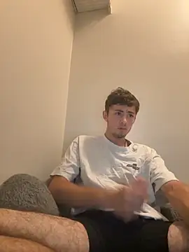 Snapshot of TheBestbrando88 chatting on September 18, 2025, 3:30 am TheBestbrando88 online show from September 18, 2025, 3:30 am