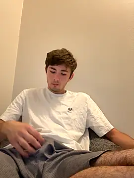 Snapshot of TheBestbrando88 chatting on November 5, 2025, 3:50 am TheBestbrando88 online show from November 5, 2025, 3:50 am