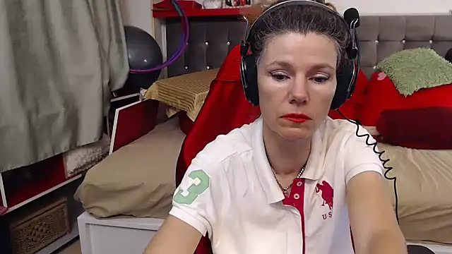 kellyterapy online show from November 4, 2025, 10:20 pm