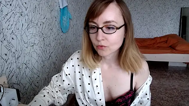 Athena Richards online show from May 29, 2026, 9:51 am