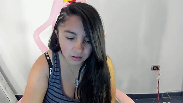 Snapshot of _Angelinaandrade_ chatting on March 10, 2025, 2:16 pm Angelinaandrade online show from March 10, 2025, 2:16 pm
