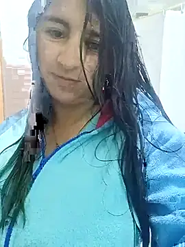 Snapshot of _Angelinaandrade_ chatting on October 17, 2025, 1:31 am Angelinaandrade online show from October 17, 2025, 1:31 am