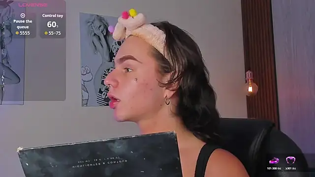 miah connor online show from November 12, 2025, 7:46 pm