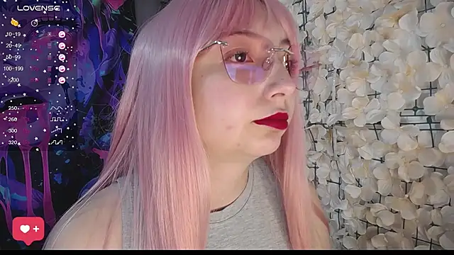 barbarablade online show from April 21, 2026, 8:12 pm