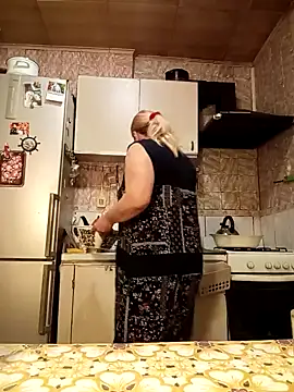 Snapshot of HelenaGlossX chatting on January 9, 2025, 12:30 pm HelenaGlossX online show from January 9, 2025, 12:30 pm
