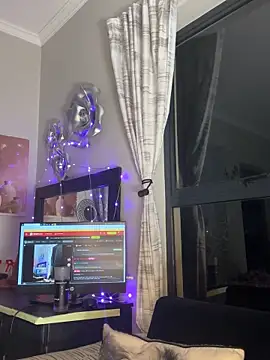 Dime-   online show from October 3, 2025, 1:13 am