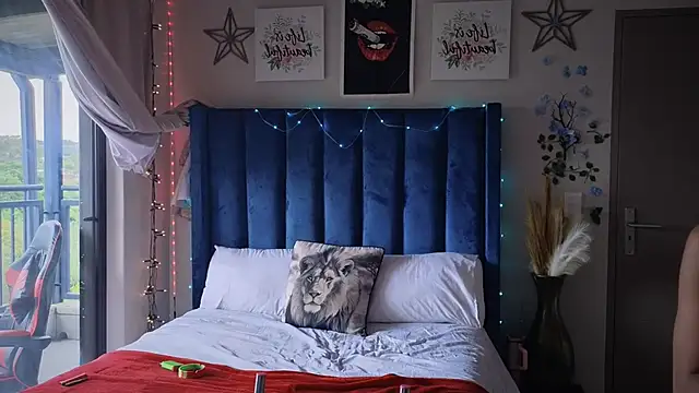 Snapshot of Dime-__ chatting on November 27, 2025, 11:45 am Dime- online show from November 27, 2025, 11:45 am