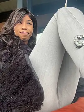 Snapshot of Dime-__ chatting on December 3, 2025, 1:31 pm Dime- online show from December 3, 2025, 1:31 pm