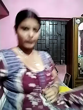 Snapshot of Hot_Pakhi chatting on December 19, 2024, 1:18 pm Hot Pakhi online show from December 19, 2024, 1:18 pm
