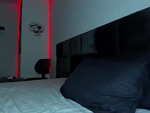 Alexander Martines online show from November 25, 2025, 11:38 pm