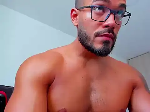 Alexander Martines online show from April 17, 2026, 8:56 pm