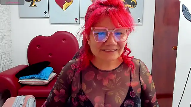 Salomeediaz  online show from October 7, 2025, 9:01 pm