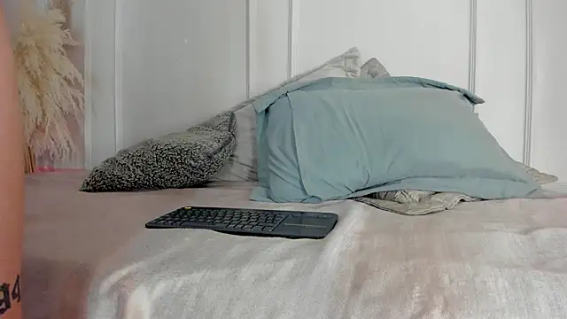 Snapshot of Mariapettit chatting on July 8, 2026, 3:00 am Mariapettit online show from July 8, 2026, 3:00 am