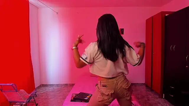 Snapshot of nicole_volkov chatting on February 21, 2025, 2:48 pm nicole volkov online show from February 21, 2025, 2:48 pm