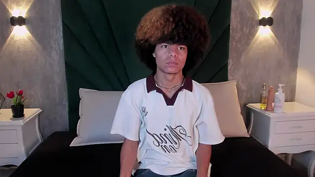 Snapshot of Alexiis_Etereo chatting on February 28, 2026, 3:57 pm Alexiis Etereo online show from February 28, 2026, 3:57 pm