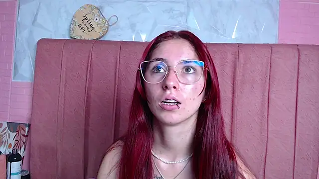 mildre303av online show from October 26, 2025, 8:04 pm