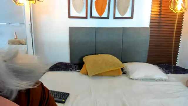 Snapshot of Scarleth_swann chatting on December 3, 2025, 11:19 am Scarleth swann online show from December 3, 2025, 11:19 am