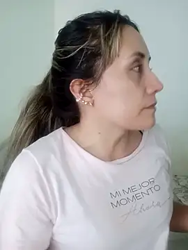 Isabel23zr online show from January 9, 2025, 8:22 pm