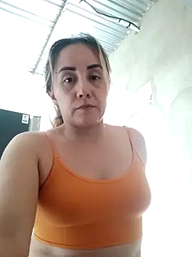 Isabel23zr online show from November 21, 2025, 4:05 pm