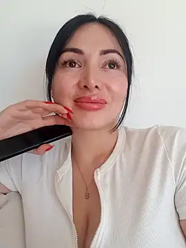  monicab online show from January 18, 2025, 7:04 pm