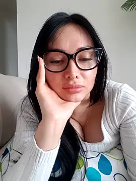  monicab online show from March 1, 2025, 8:10 pm