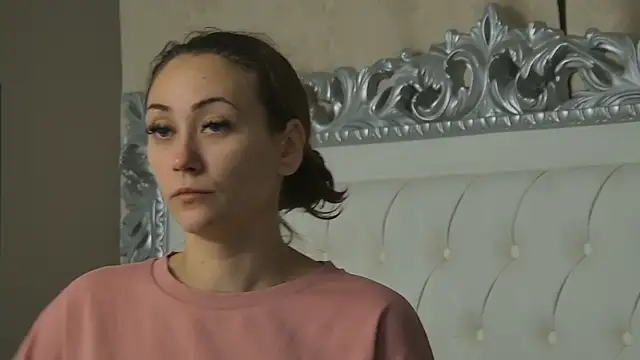 AliceMunro online show from November 29, 2025, 2:53 pm