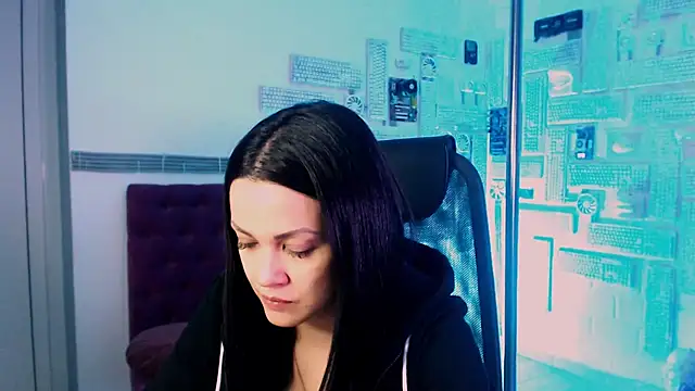 Snapshot of KarolinaRobinson chatting on December 7, 2024, 3:41 pm KarolinaRobinson online show from December 7, 2024, 3:41 pm
