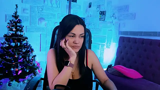 Snapshot of KarolinaRobinson chatting on December 20, 2024, 3:00 pm KarolinaRobinson online show from December 20, 2024, 3:00 pm