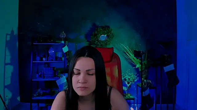 Snapshot of KarolinaRobinson chatting on December 21, 2024, 12:16 pm KarolinaRobinson online show from December 21, 2024, 12:16 pm