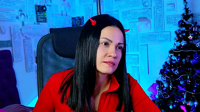 Snapshot of KarolinaRobinson chatting on December 24, 2024, 7:00 pm KarolinaRobinson online show from December 24, 2024, 7:00 pm