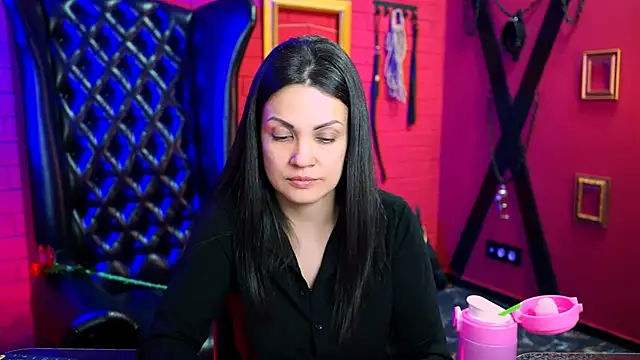 Snapshot of KarolinaRobinson chatting on February 28, 2025, 3:04 pm KarolinaRobinson online show from February 28, 2025, 3:04 pm