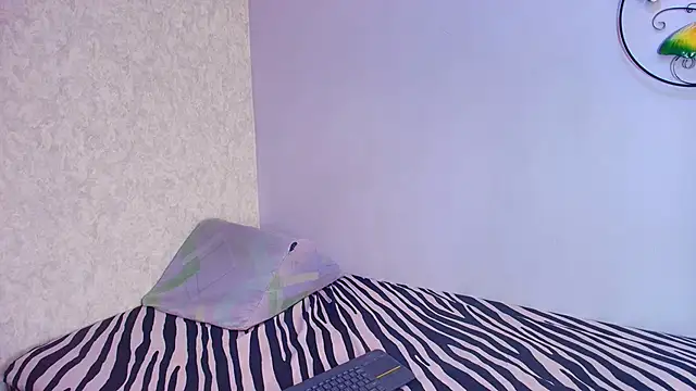 Chantal taylor  online show from November 21, 2025, 12:04 pm