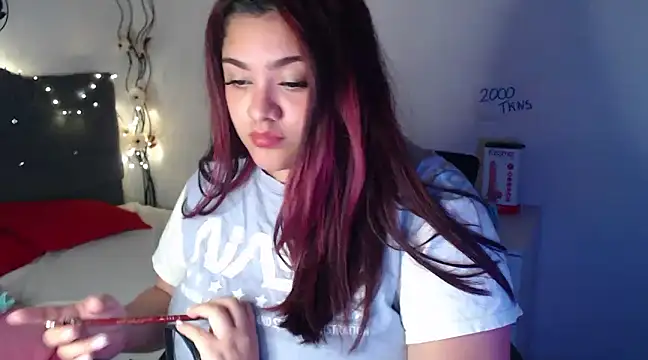 KathyGonzalez online show from March 9, 2025, 11:25 pm