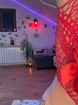 SelenaBee online show from July 10, 2026, 9:34 am