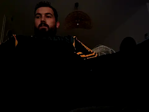 Snapshot of Leonormaldick chatting on October 20, 2025, 9:37 pm Leonormaldick online show from October 20, 2025, 9:37 pm