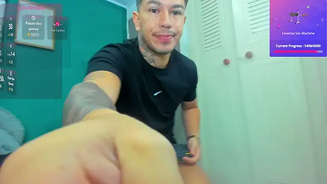 mateoreal1 online show from June 19, 2026, 12:09 pm