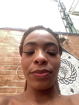 adaraSmiith online show from January 7, 2025, 6:03 pm