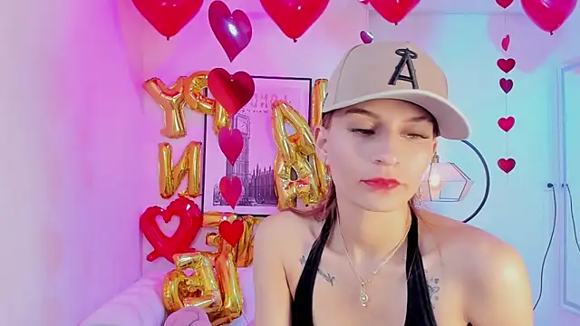 Snapshot of Tamara_slimx chatting on February 13, 2025, 10:02 am Tamara slimx online show from February 13, 2025, 10:02 am