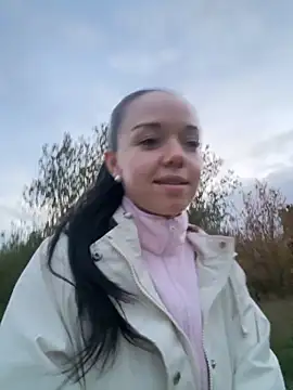 Vanesskaa online show from November 1, 2025, 4:53 pm