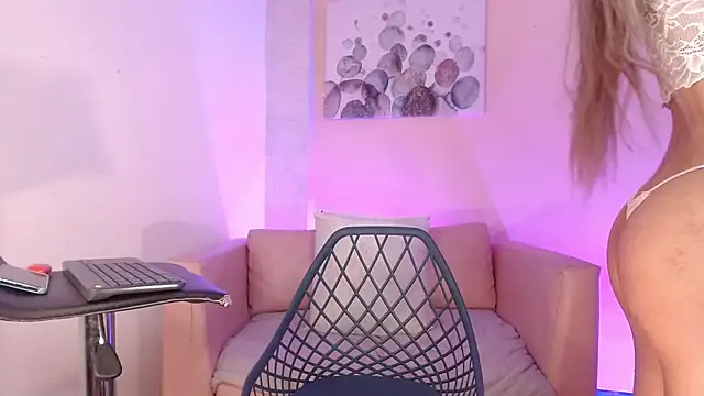 LittleButterfly19 online show from January 18, 2025, 4:37 am