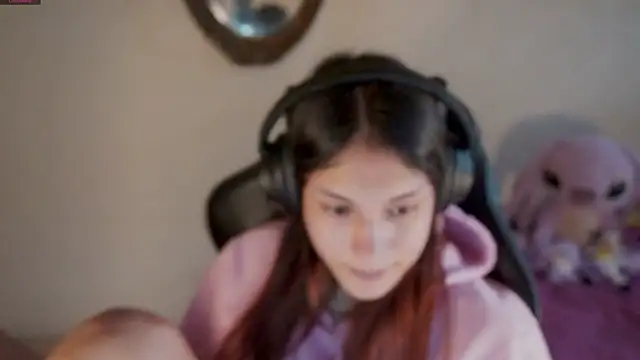 xofix online show from March 20, 2025, 8:19 pm