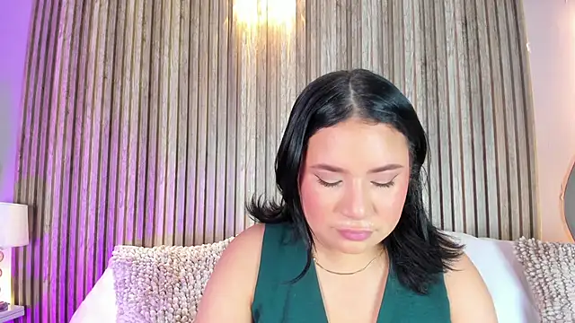 HannaKarson online show from February 28, 2026, 11:33 am