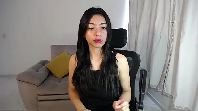 Snapshot of Liissa_cute_ chatting on January 14, 2025, 1:28 pm Liissa cute online show from January 14, 2025, 1:28 pm