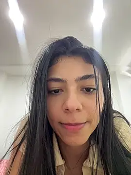 Snapshot of Liissa_cute_ chatting on January 29, 2025, 7:32 pm Liissa cute online show from January 29, 2025, 7:32 pm