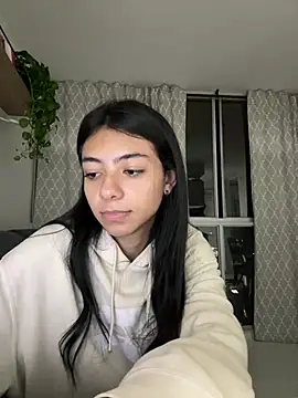 Snapshot of Liissa_cute_ chatting on March 18, 2025, 12:16 am Liissa cute online show from March 18, 2025, 12:16 am