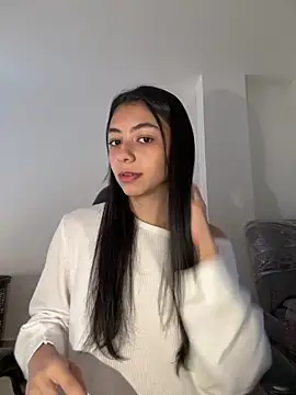 Snapshot of Liissa_cute_ chatting on October 8, 2025, 7:00 pm Liissa cute online show from October 8, 2025, 7:00 pm