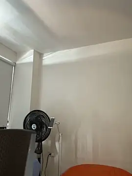 Liissa cute  online show from November 20, 2025, 7:35 pm